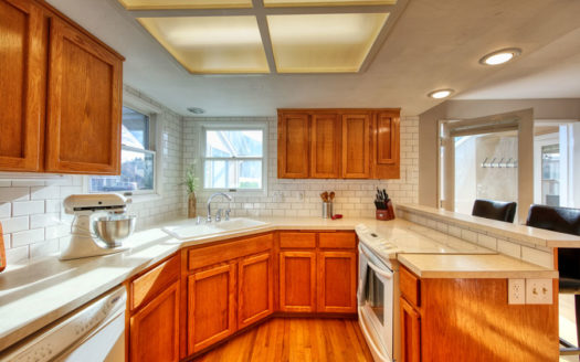 2710 Chad Dr. Eugene OR 97408