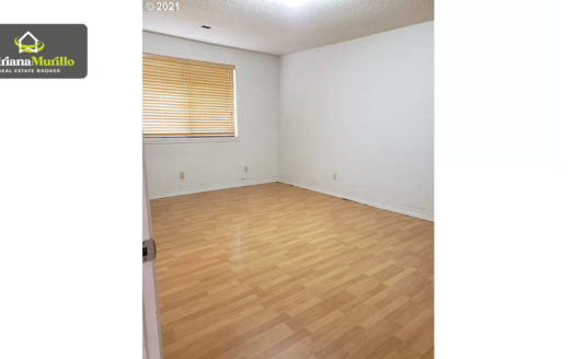 16819 SE Market St, Portland