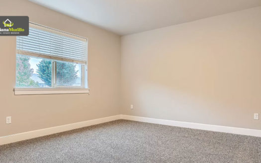 922 Goff Rd, Forest Grove