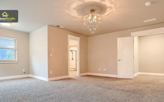 922 Goff Rd, Forest Grove