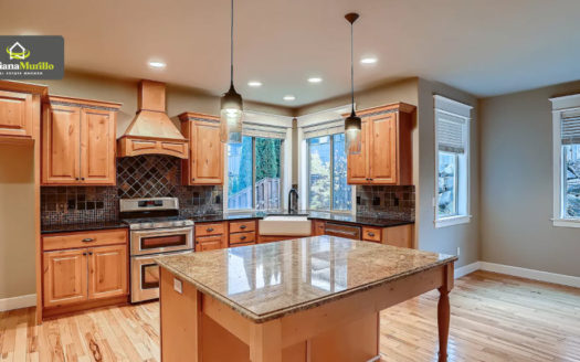 922 Goff Rd, Forest Grove