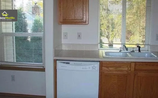 1268 NE 162nd Ave, Portland