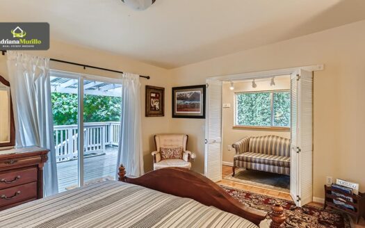 19720 SW Southview St