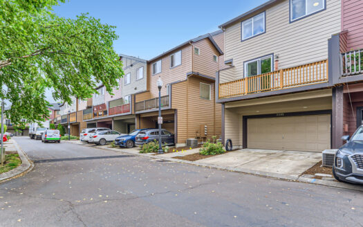 3395 SE Pepperwood Way Hillsboro OR 97123