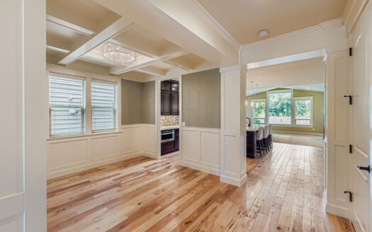 10183 NW Crossing Dr., Portland