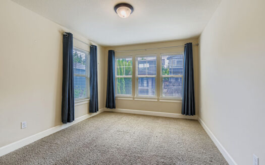 10183 NW Crossing Dr., Portland