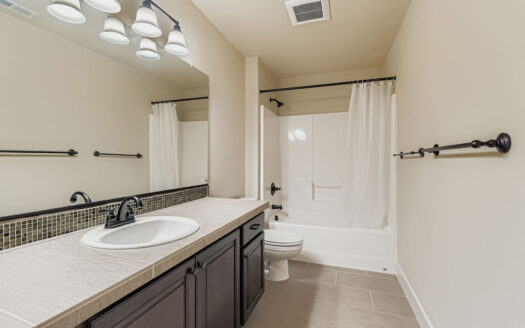 10183 NW Crossing Dr., Portland