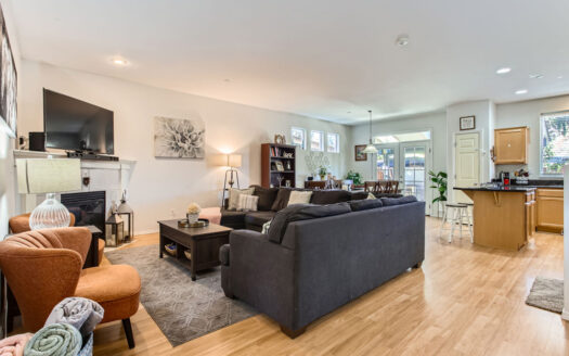 285 N 7th Ave., Cornelius