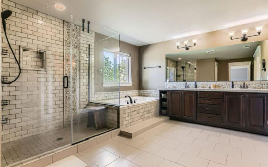 10183 NW Crossing Dr., Portland